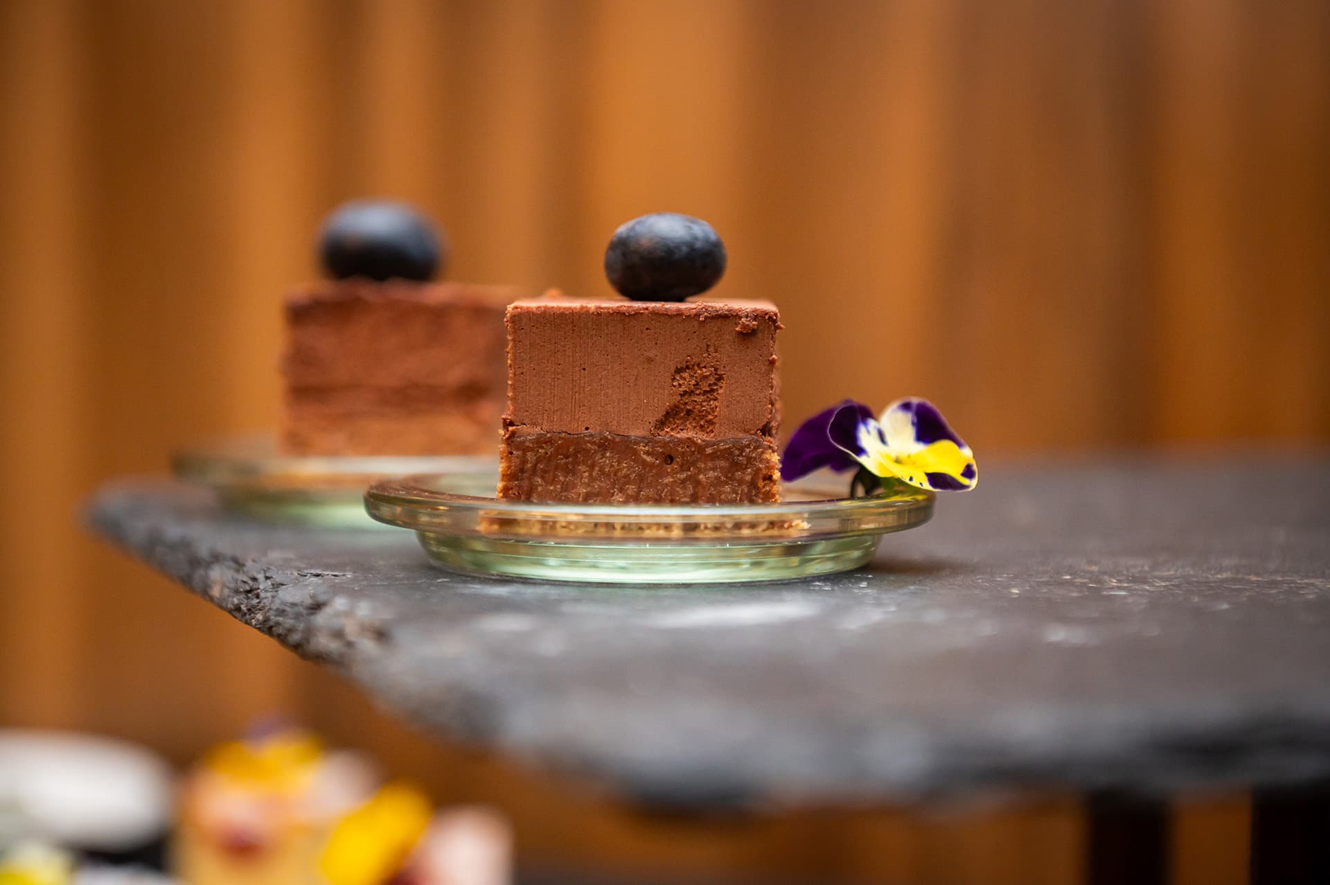 Hotel Kozerki — elegancka aranżacja stołów